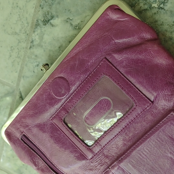 HOBO Lauren  wallet - Picture 3 of 16